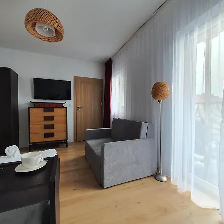 Privatunterkunft &