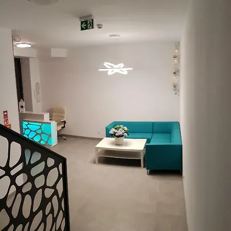 &